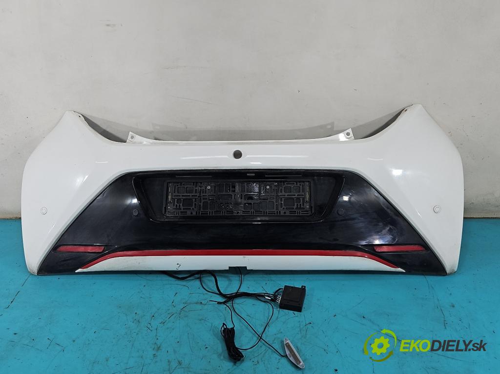 Toyota Aygo II 2014-2022 1.0 vvti 72 hp manual 53 kW 998 cm3 5- nárazník zadní  (Klika dveří ostatní)