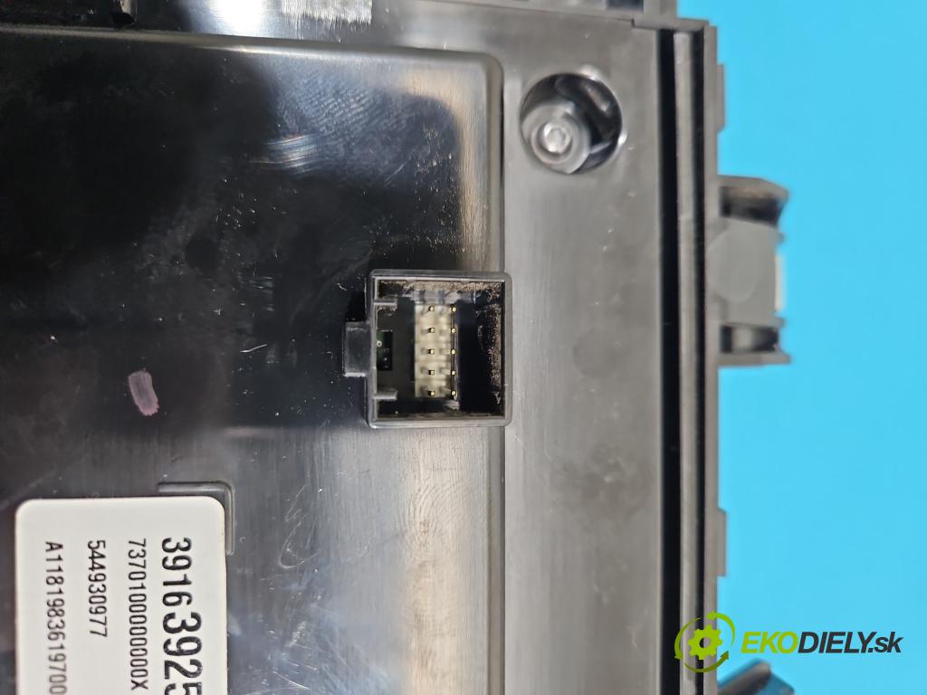 Opel Insignia B 2017-2022 2.0 cdti 209KM automatic 154 kW 1956 cm3 5- Zobrazit: 39163925 (Prístrojová doska)