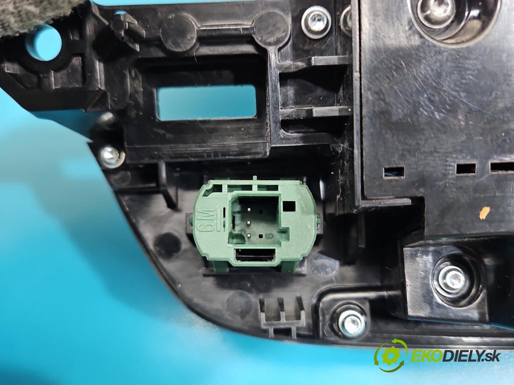 Opel Insignia B 2017-2022 2.0 cdti 209KM automatic 154 kW 1956 cm3 5- Zobrazit: 39163925 (Prístrojová doska)