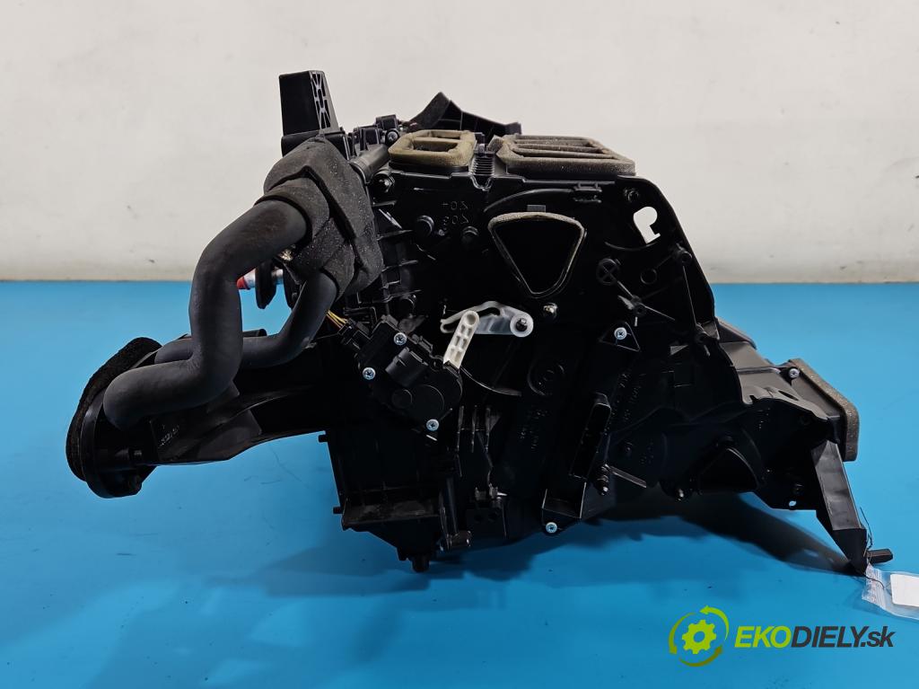 Jaguar XE X760 2015-2024 2.0d 179KM automatic 132 kW 1999 cm3 4- radiátor GX73-19B555-D (Radiátor topení)