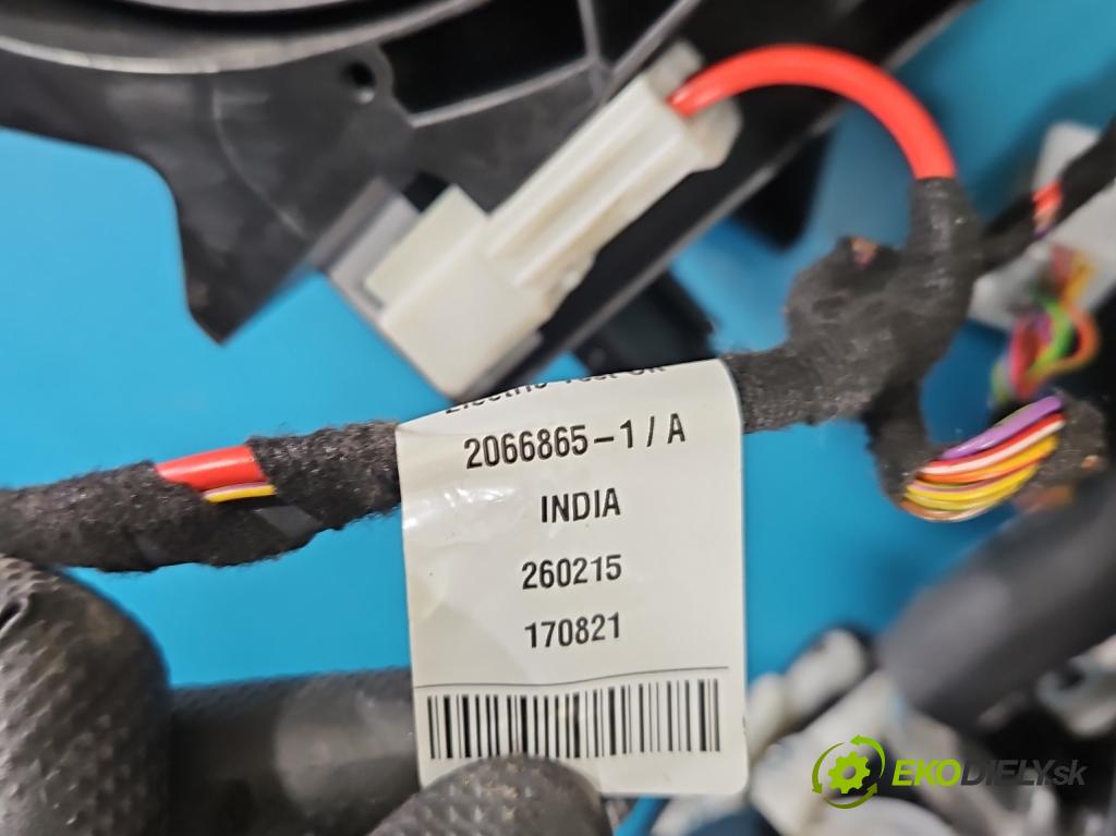 Jaguar XE X760 2015-2024 2.0d 179KM automatic 132 kW 1999 cm3 4- radiátor GX73-19B555-D (Radiátor topení)