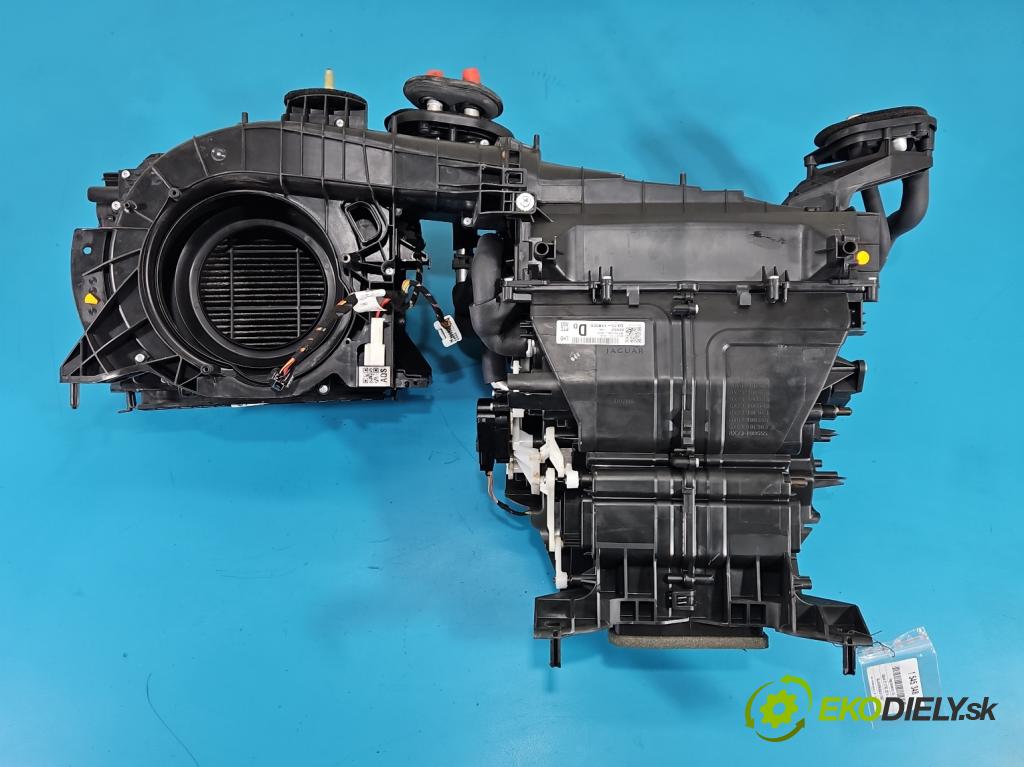 Jaguar XE X760 2015-2024 2.0d 179KM automatic 132 kW 1999 cm3 4- radiátor GX73-19B555-D (Radiátor topení)