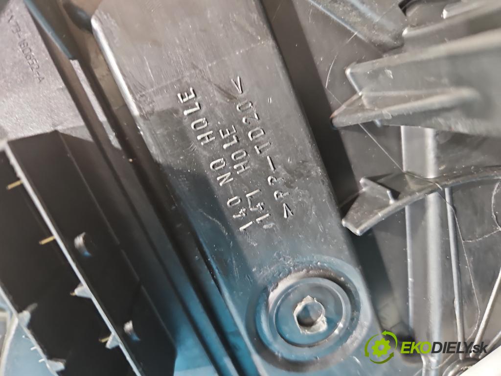 Jaguar XE X760 2015-2024 2.0d 179KM automatic 132 kW 1999 cm3 4- radiátor GX73-19B555-D (Radiátor topení)