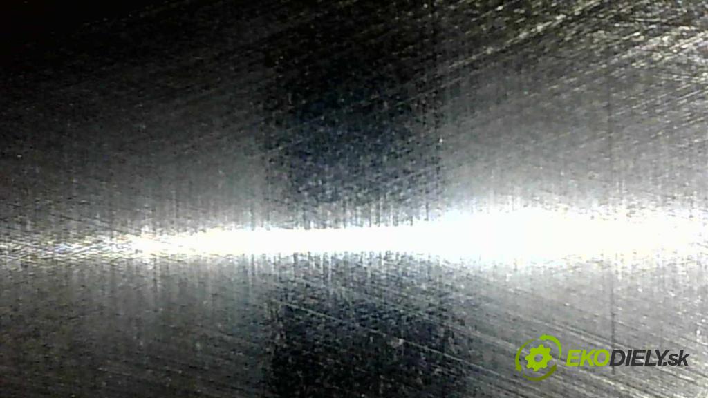 Toyota Yaris I 1999-2005 1.0 vvti 65 hp manual 48 kW 998 cm3 3- motor benzín 1SZ