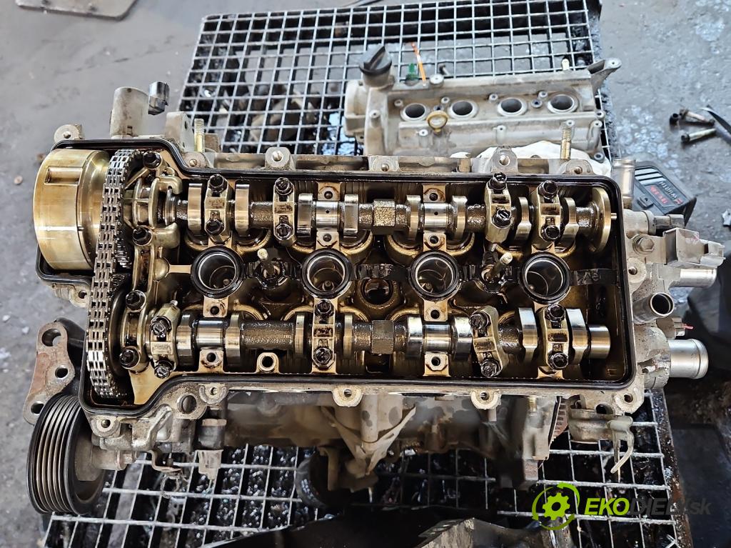 Toyota Yaris I 1999-2005 1.0 vvti 65 hp manual 48 kW 998 cm3 3- motor benzín 1SZ