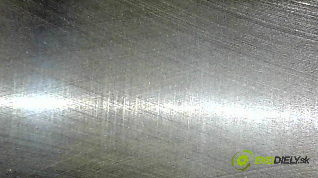 Toyota Yaris I 1999-2005 1.0 vvti 65 hp manual 48 kW 998 cm3 3- motor benzín 1SZ