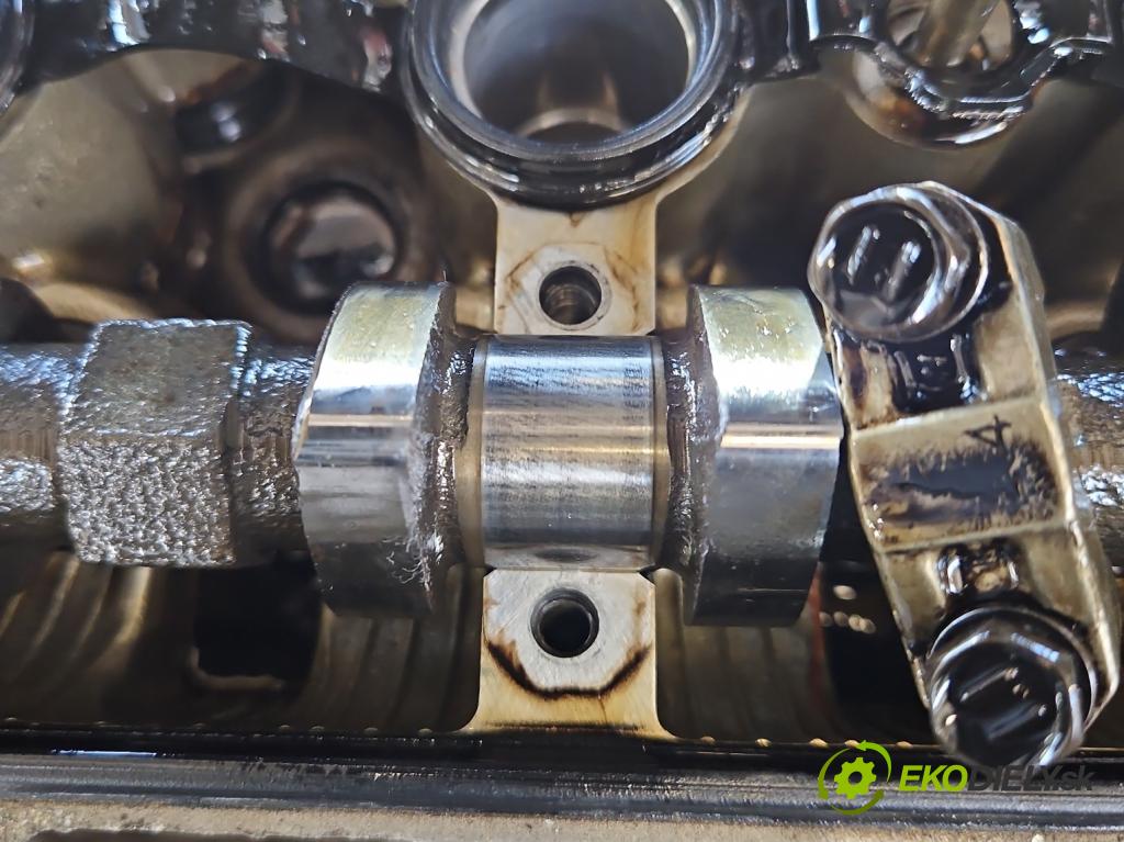 Toyota Yaris I 1999-2005 1.0 vvti 65 hp manual 48 kW 998 cm3 3- motor benzín 1SZ