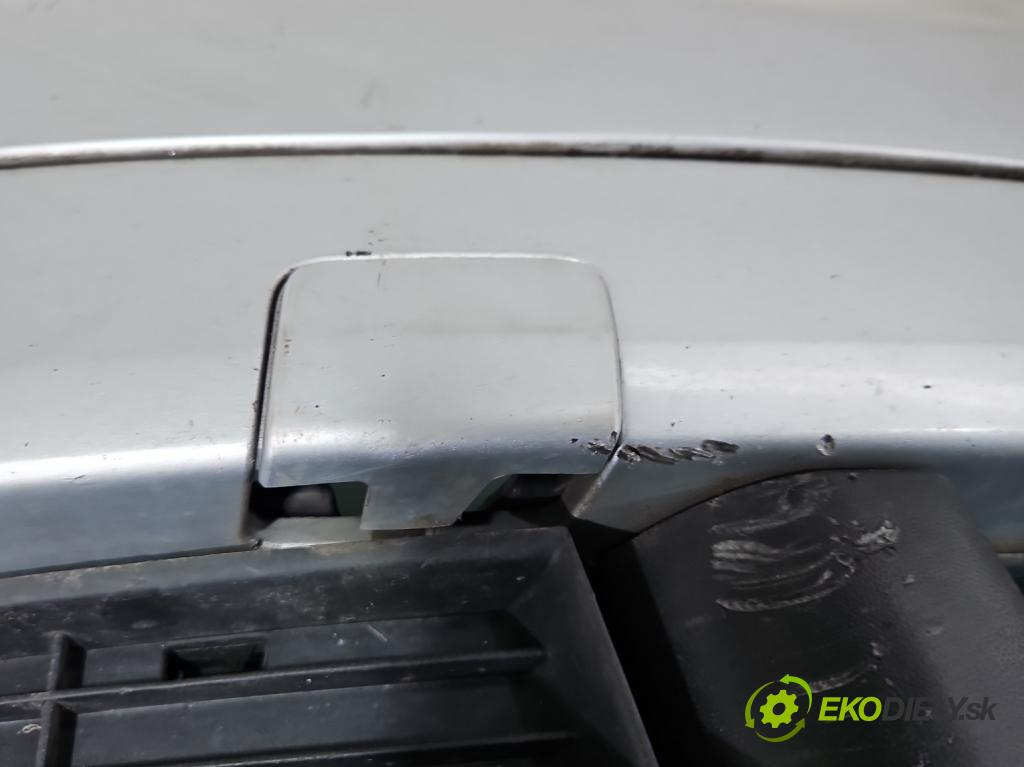 Vw Touran I 2003-2015 2.0 tdi 170 HP automatic 125 kW 1968 cm3 5- nárazník predné  (Kľučka dverí ostatné)