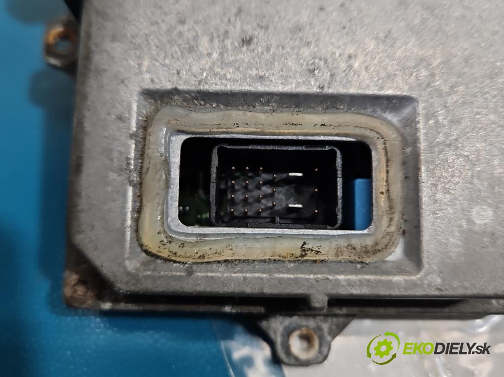 Vw Touran I 2003-2015 2.0 tdi 170 HP automatic 125 kW 1968 cm3 5- střídač: xenon 1307329090 (Riadiaca jednotka xenónu)