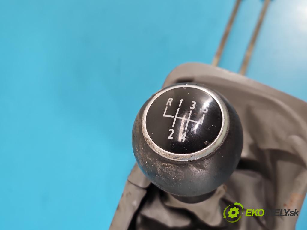 Vw New Beetle 1998-2010 2.0 8V 116 HP manual 85 kW 1984 cm3 3- Páka: Změny: stupeň,rýchlosť 1J0711061C (Rýchlostná páka (kulisa))