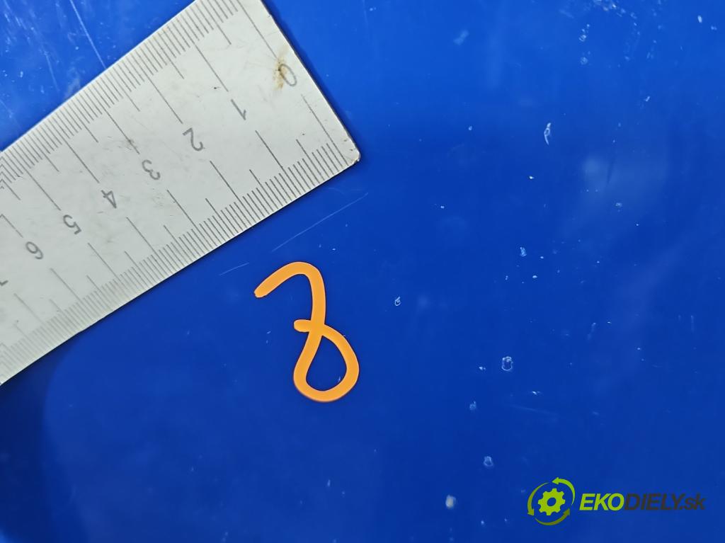 Skoda Octavia I 1996-2010 1.9 tdi 90 hp manual 66 kW 1896 cm3 5- kapota přední