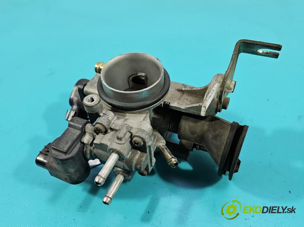 Toyota Yaris I 1999-2005 1.0 vvti 65 HP manual 48 kW 998 cm3 3- klapka 22210-0J010 (Škrtiaca klapka)