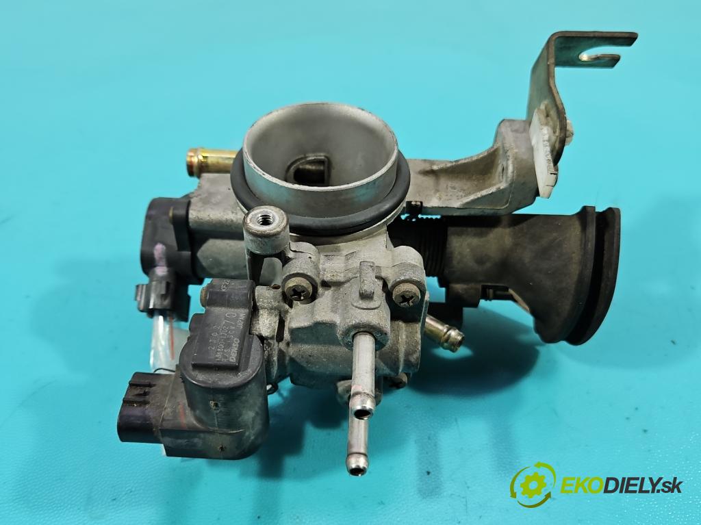 Toyota Yaris I 1999-2005 1.0 vvti 65 HP manual 48 kW 998 cm3 3- klapka 22210-0J010 (Škrtiaca klapka)