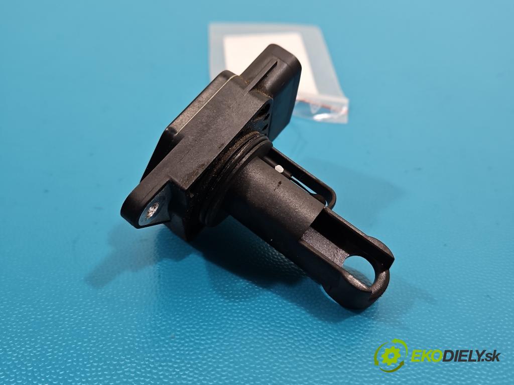 Toyota Yaris I 1999-2005 1.0 vvti 65 HP manual 48 kW 998 cm3 3- průtokoměr: 22204-0J010 (Váha vzduchu)