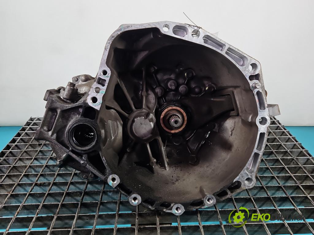 Toyota Yaris I 1999-2005 1.0 vvti 65 HP manual 48 kW 998 cm3 3- prevodovka stupeň,rýchlosť manual