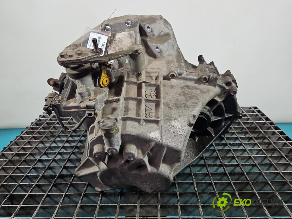 Toyota Yaris I 1999-2005 1.0 vvti 65 HP manual 48 kW 998 cm3 3- prevodovka stupeň,rýchlosť manual