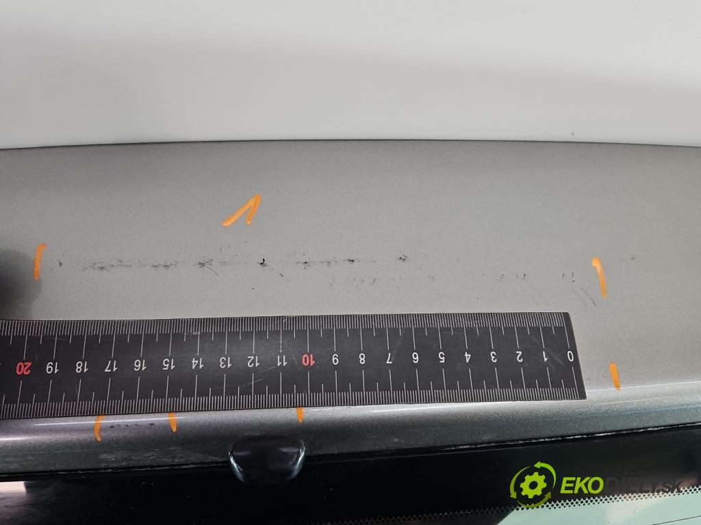 Toyota Yaris I 1999-2005 1.0 vvti 65 hp manual 48 kW 998 cm3 3- zadní kufrové dveře  (Zadní kapota (kufr))