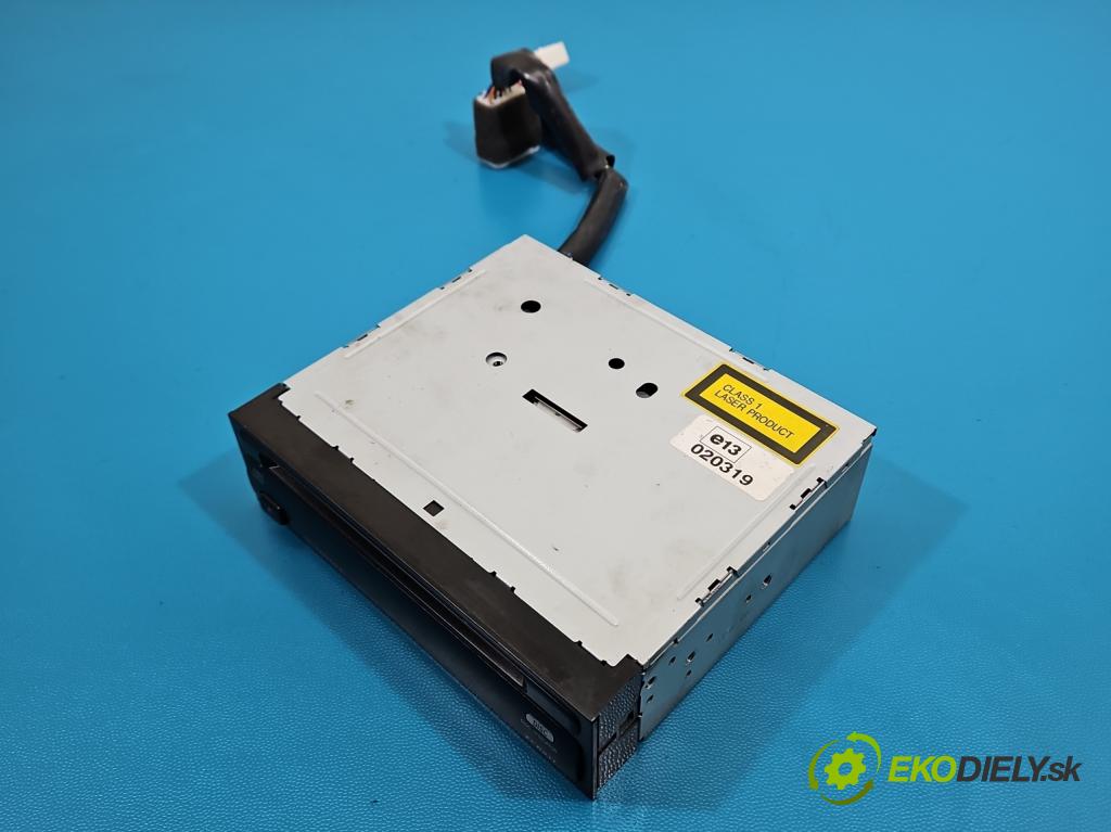 Toyota Yaris I 1999-2005 1.0 vvti 65 HP manual 48 kW 998 cm3 3- Menič: cd 08601-00906 (CD menič)