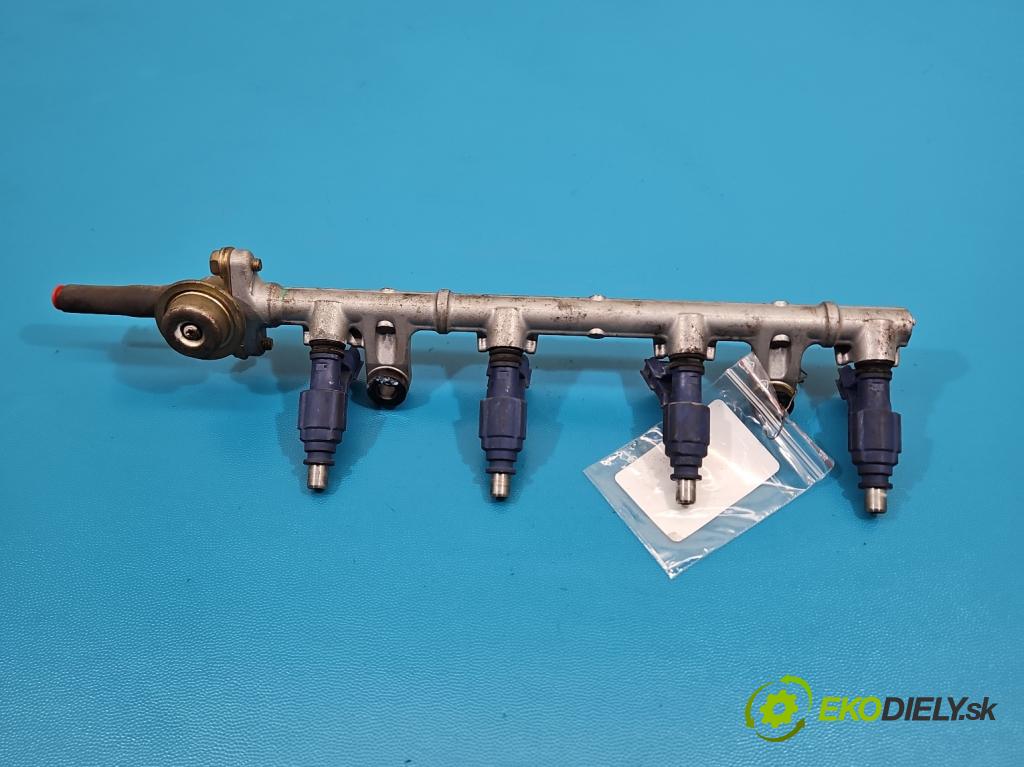 Toyota Yaris I 1999-2005 1.0 vvti 65 HP manual 48 kW 998 cm3 3- vstrek 0280156067 (Vstrekovač paliva)