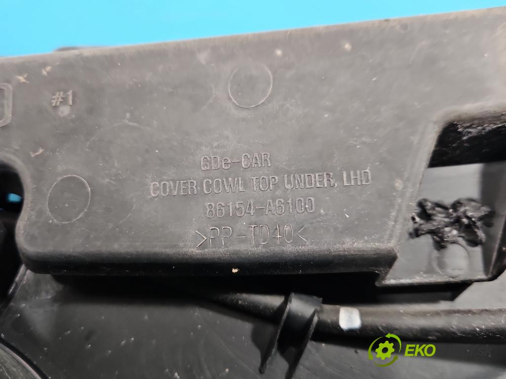 Hyundai I30 II 2012-2016 1.6 crdi 110 hp manual 81 kW 1582 cm3 5- torpédo 86154-A6100 (Plast pod čelním sklem)