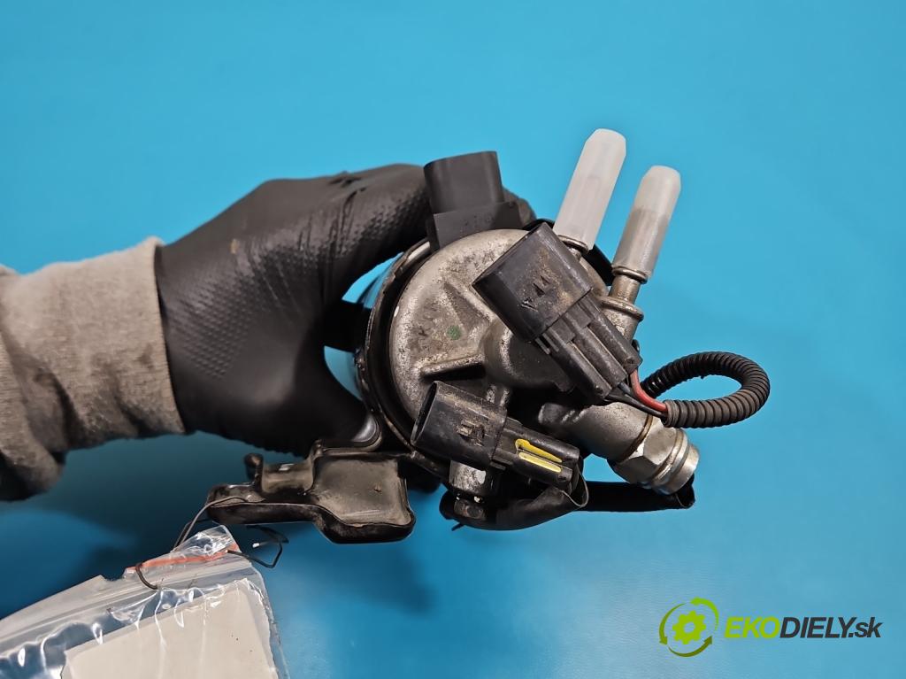 Hyundai I30 II 2012-2016 1.6 crdi 110 HP manual 81 kW 1582 cm3 5- obal filtra palivo