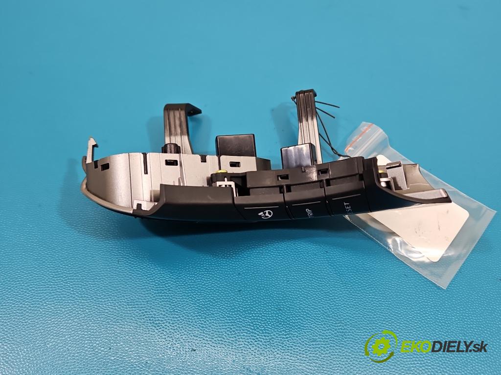 Hyundai I30 II 2012-2016 1.6 crdi 110 HP manual 81 kW 1582 cm3 5- prepínač multifunkční: řízení: 39Y297-1000 (Prepínacie páčky pod volantom)