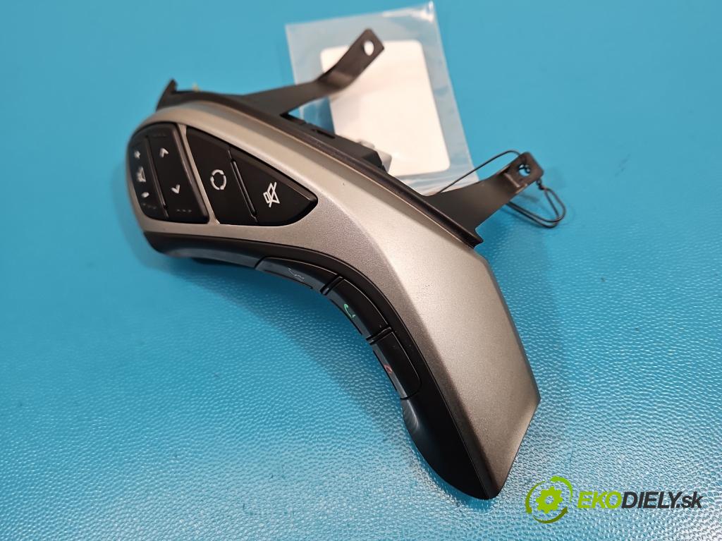 Hyundai I30 II 2012-2016 1.6 crdi 110 HP manual 81 kW 1582 cm3 5- prepínač multifunkční: řízení: 39Y293-1000 (Prepínacie páčky pod volantom)