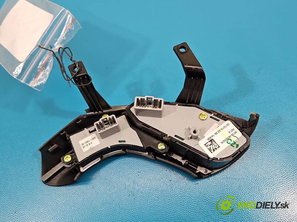 Hyundai I30 II 2012-2016 1.6 crdi 110 HP manual 81 kW 1582 cm3 5- prepínač multifunkční: řízení: 39Y293-1000 (Prepínacie páčky pod volantom)