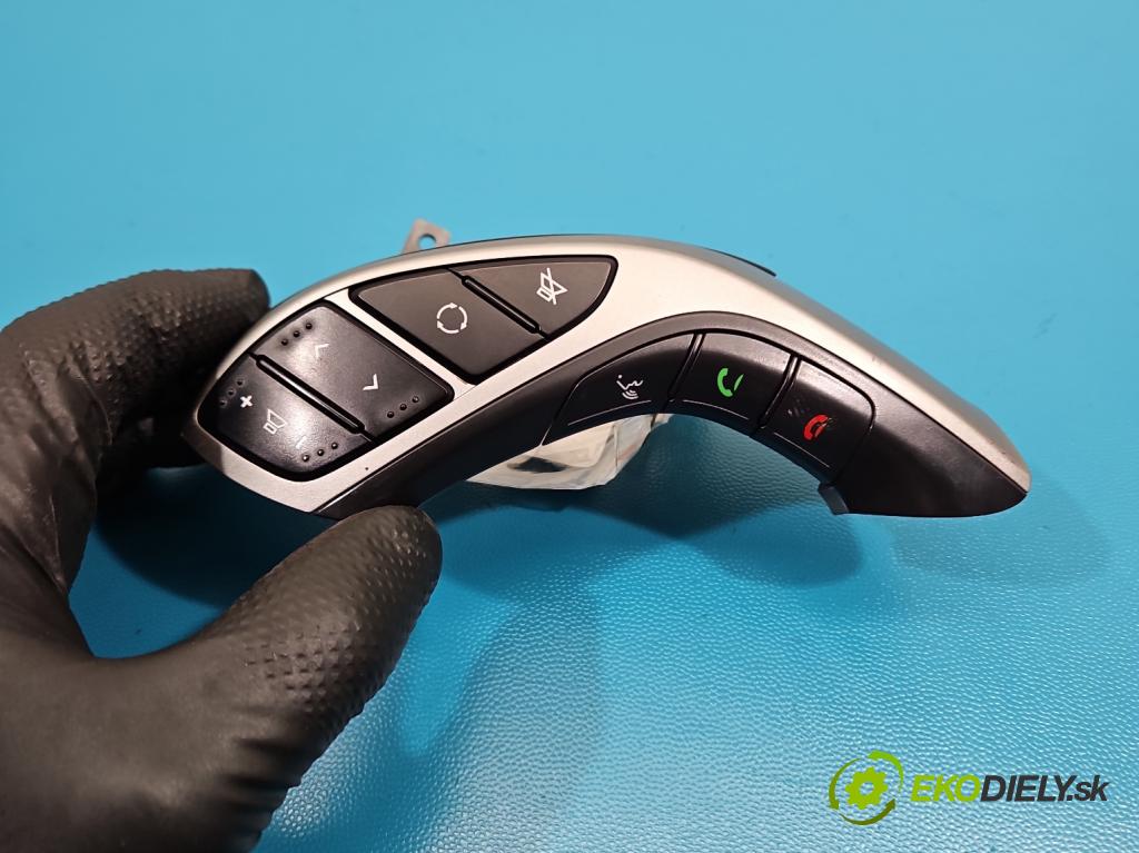 Hyundai I30 II 2012-2016 1.6 crdi 110 HP manual 81 kW 1582 cm3 5- prepínač multifunkční: řízení: 39Y293-1000 (Prepínacie páčky pod volantom)