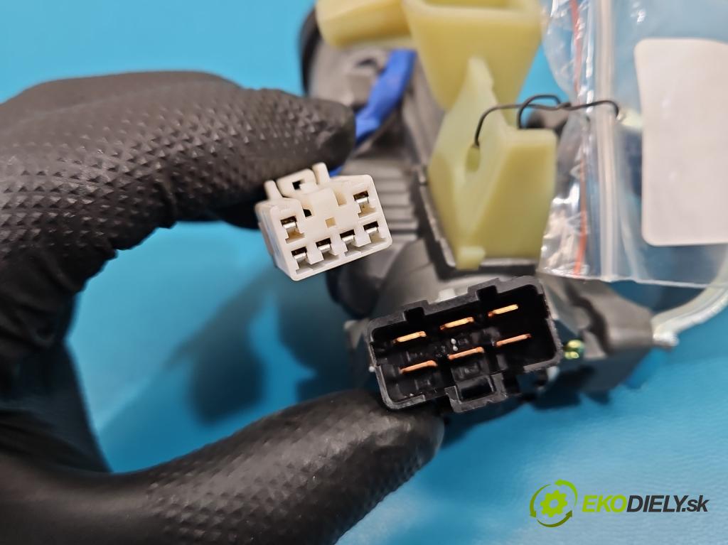 Hyundai I30 II 2012-2016 1.6 crdi 110 hp manual 81 kW 1582 cm3 5- spínací skříňka  (Spínací skříňka)