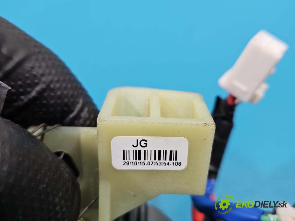 Hyundai I30 II 2012-2016 1.6 crdi 110 hp manual 81 kW 1582 cm3 5- spínací skříňka  (Spínací skříňka)