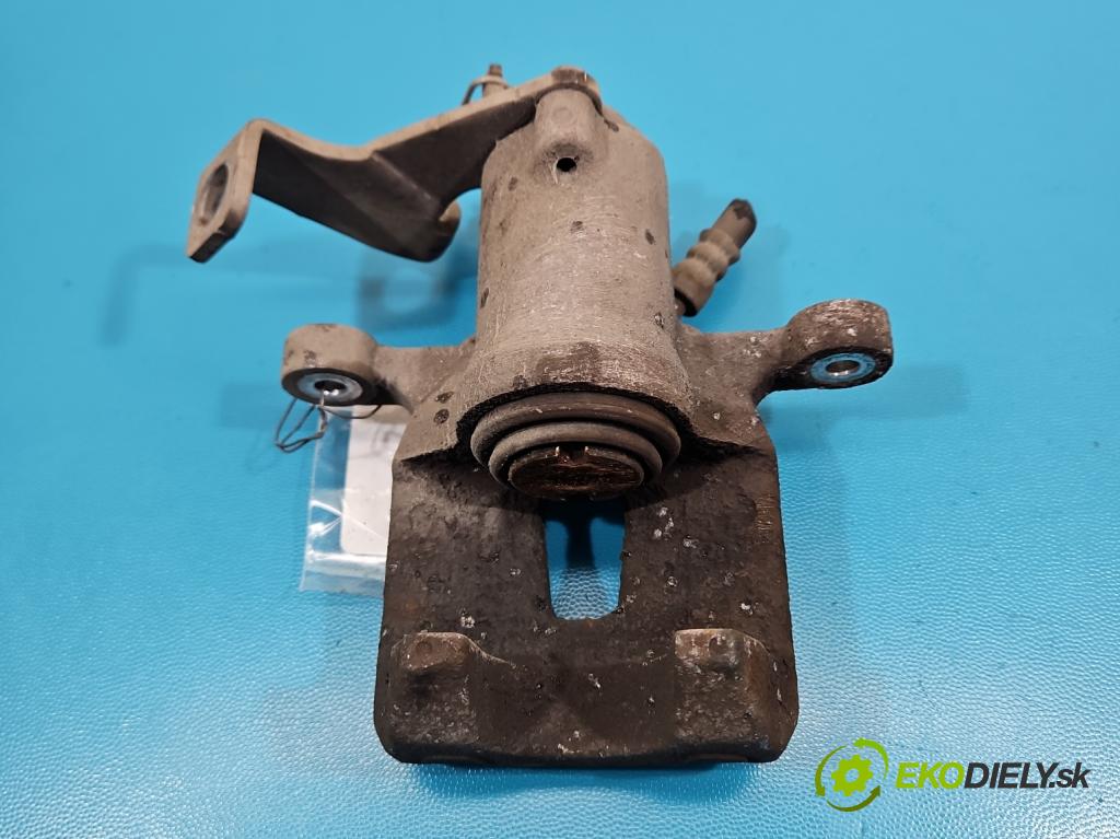 Hyundai I30 II 2012-2016 1.6 crdi 110 HP manual 81 kW 1582 cm3 5- brzdič zadné pravý  (Kľučka dverí ostatné)