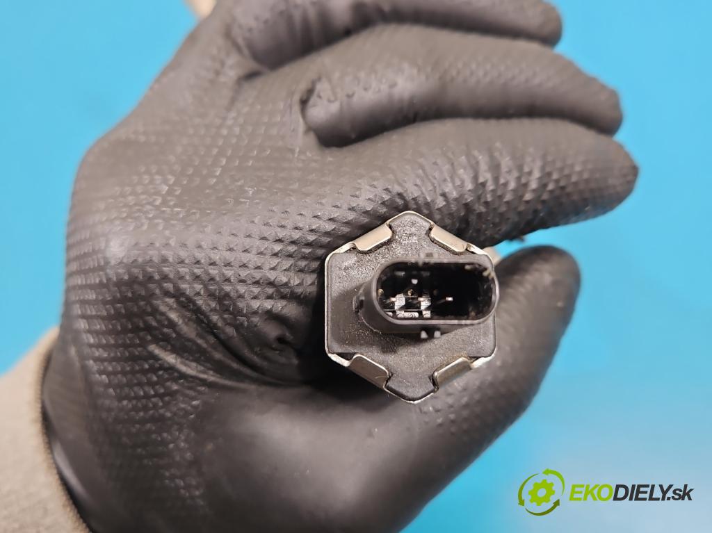 Opel Grandland 2017–2024 1.2 T 131 HP manual 96 kW 1199 cm3 5- vstrek 9822715980 (Vstrekovač paliva)