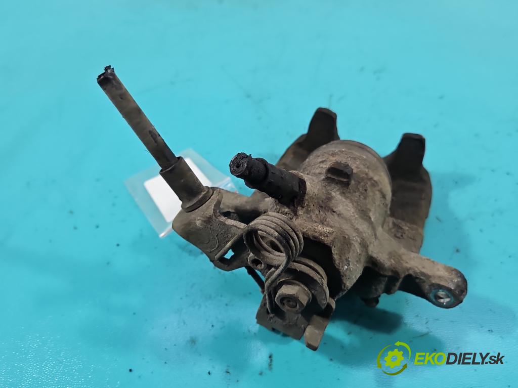 Renault Trafic III 2014 - 2.0 dci 120 HP manual 88 kW 1997 cm3 5- brzdič zadné pravý  (Kľučka dverí ostatné)