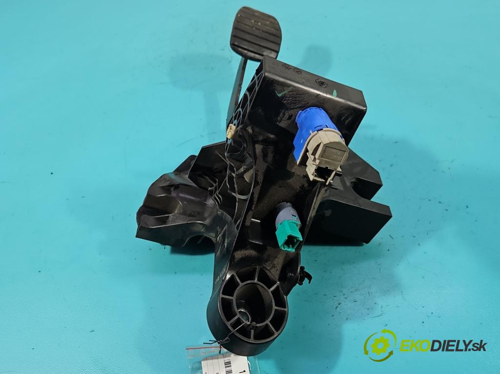 Renault Trafic III 2014 - 2.0 dci 120 HP manual 88 kW 1997 cm3 5- pedále ostatné 14017095