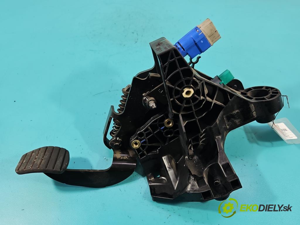 Renault Trafic III 2014 - 2.0 dci 120 HP manual 88 kW 1997 cm3 5- pedále ostatné 14017095