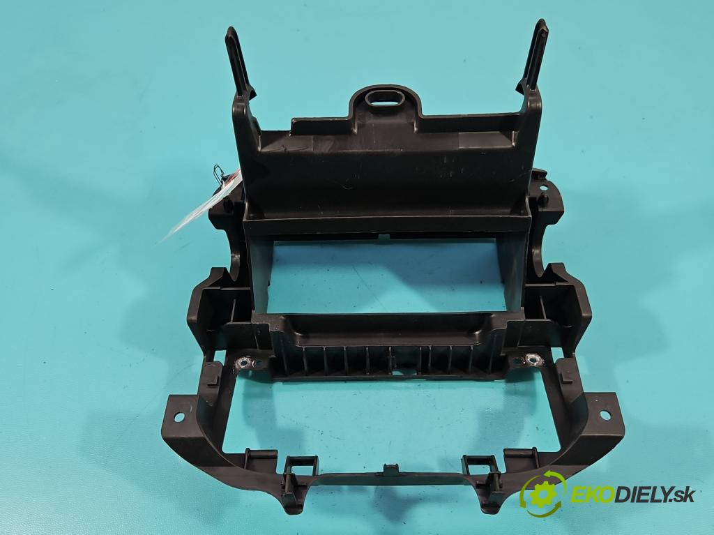 Renault Trafic III 2014 - 2.0 dci 120 HP manual 88 kW 1997 cm3 5- Rám: rádio: 678704840R