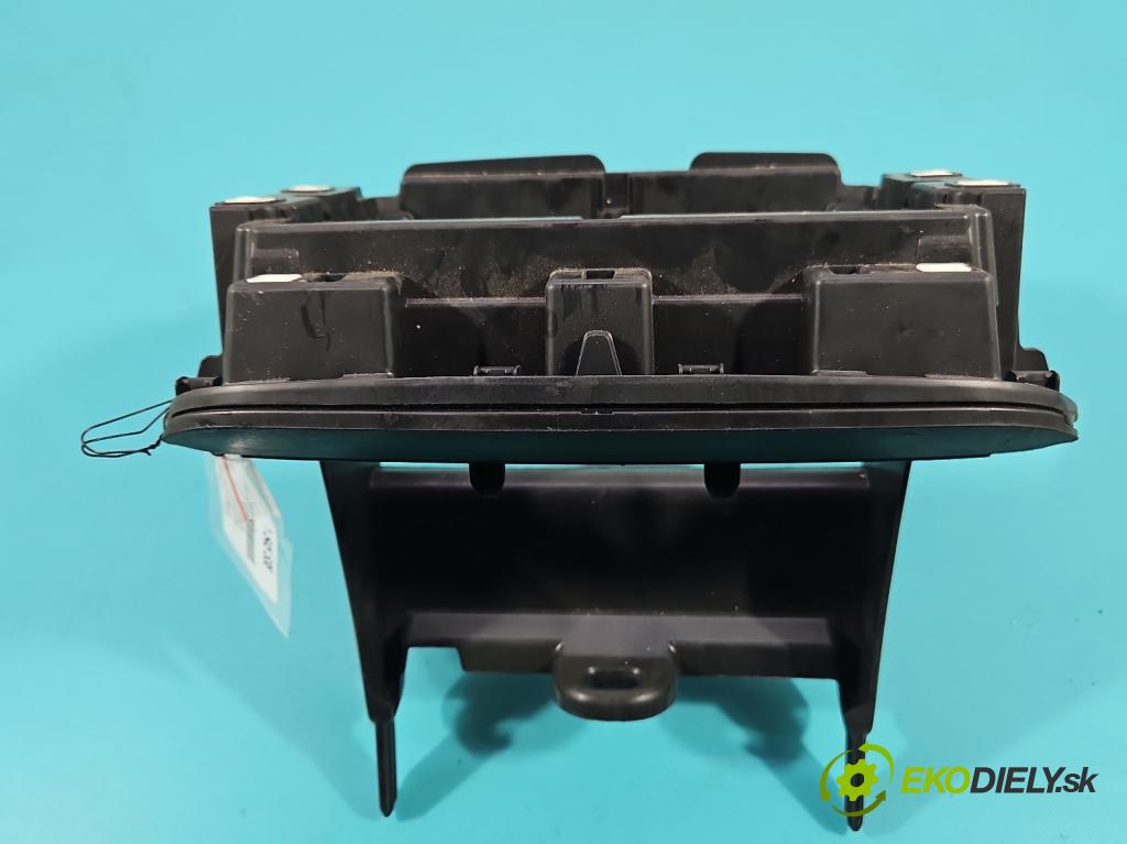 Renault Trafic III 2014 - 2.0 dci 120 HP manual 88 kW 1997 cm3 5- Rám: rádio: 678704840R