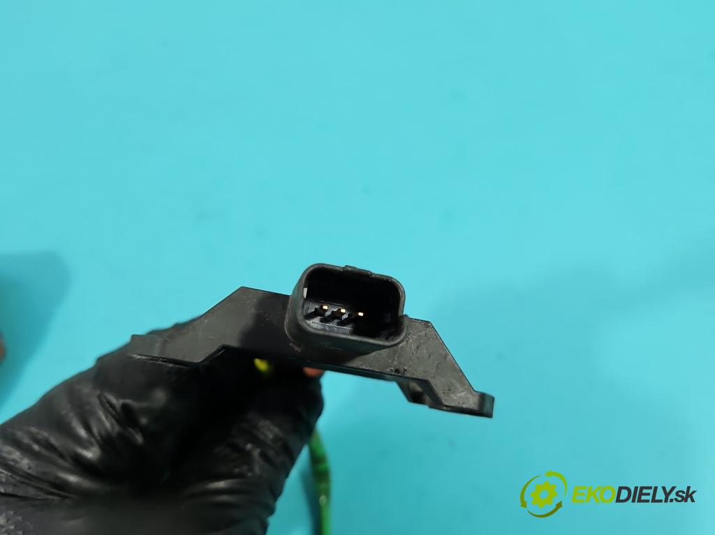 Renault Trafic III 2014 - 2.0 dci 120 hp manual 88 kW 1997 cm3 5- snímač teploty spalin 226585165R (Snímač)