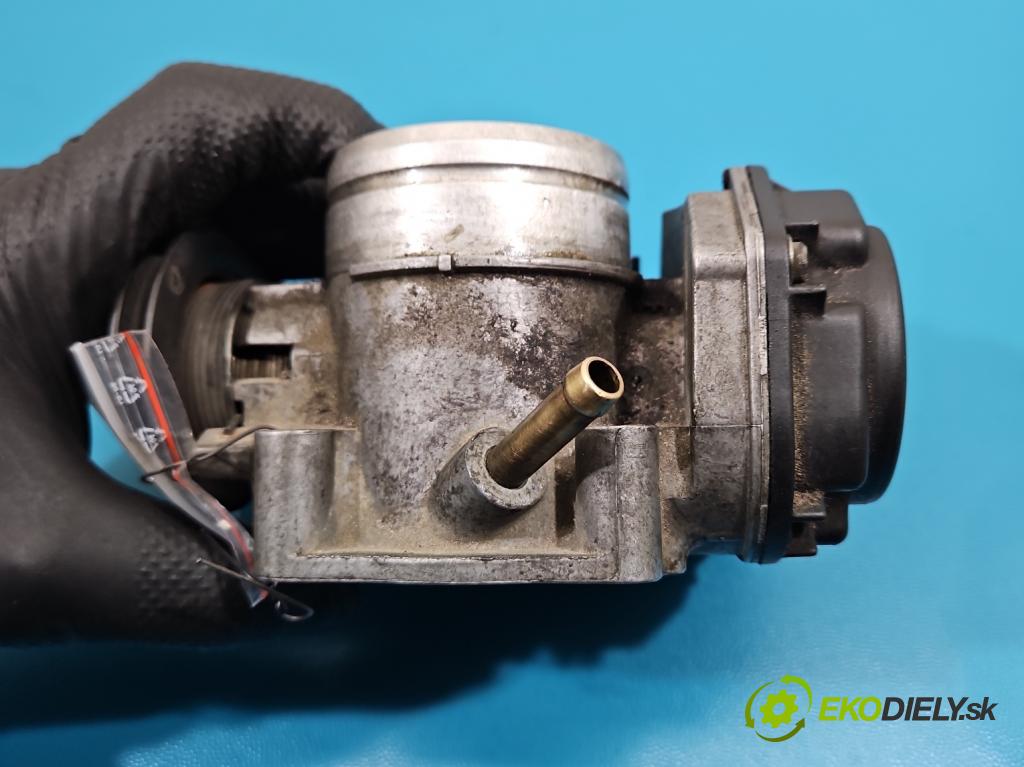Vw Golf IV 1997-2003 1.6 sr 101 HP manual 74 kW 1595 cm3 5- klapka 06A133064J (Škrtiaca klapka)