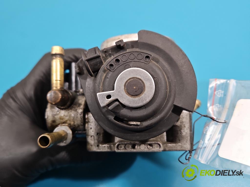 Vw Golf IV 1997-2003 1.6 sr 101 HP manual 74 kW 1595 cm3 5- klapka 06A133064J (Škrtiaca klapka)