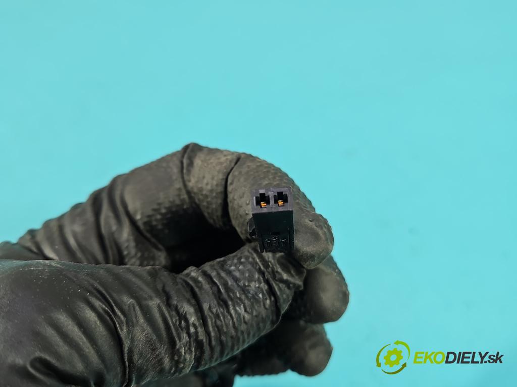 Skoda Kodiaq I 2.0 tdi 150 HP automatic 110 kW 1968 cm3 5- pas bezpečnosť: predné pravý 5NA857756A