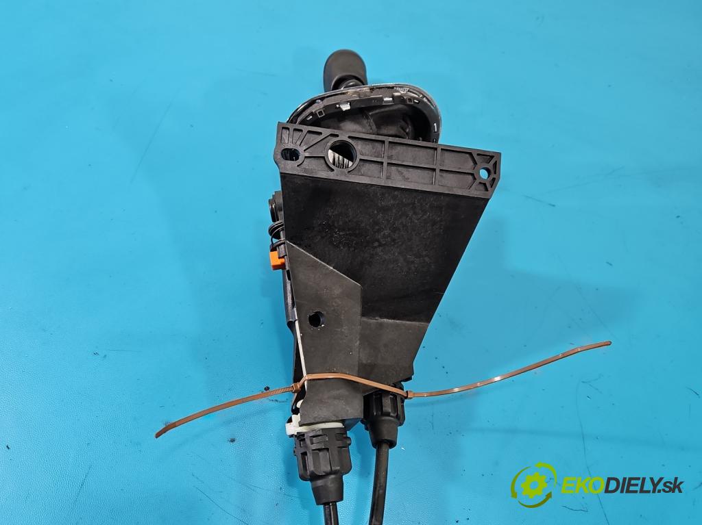 Renault Trafic III 2014 - 2.0 dci 120 HP manual 88 kW 1997 cm3 5- Páka: Změny: stupeň,rýchlosť 345016657R-B (Rýchlostná páka (kulisa))