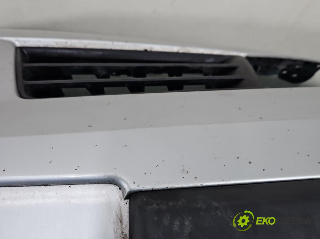 Renault Megane II 2003-2008 1.4 16V 98 HP manual 72 kW 1390 cm3 5- nárazník predné  (Kľučka dverí ostatné)