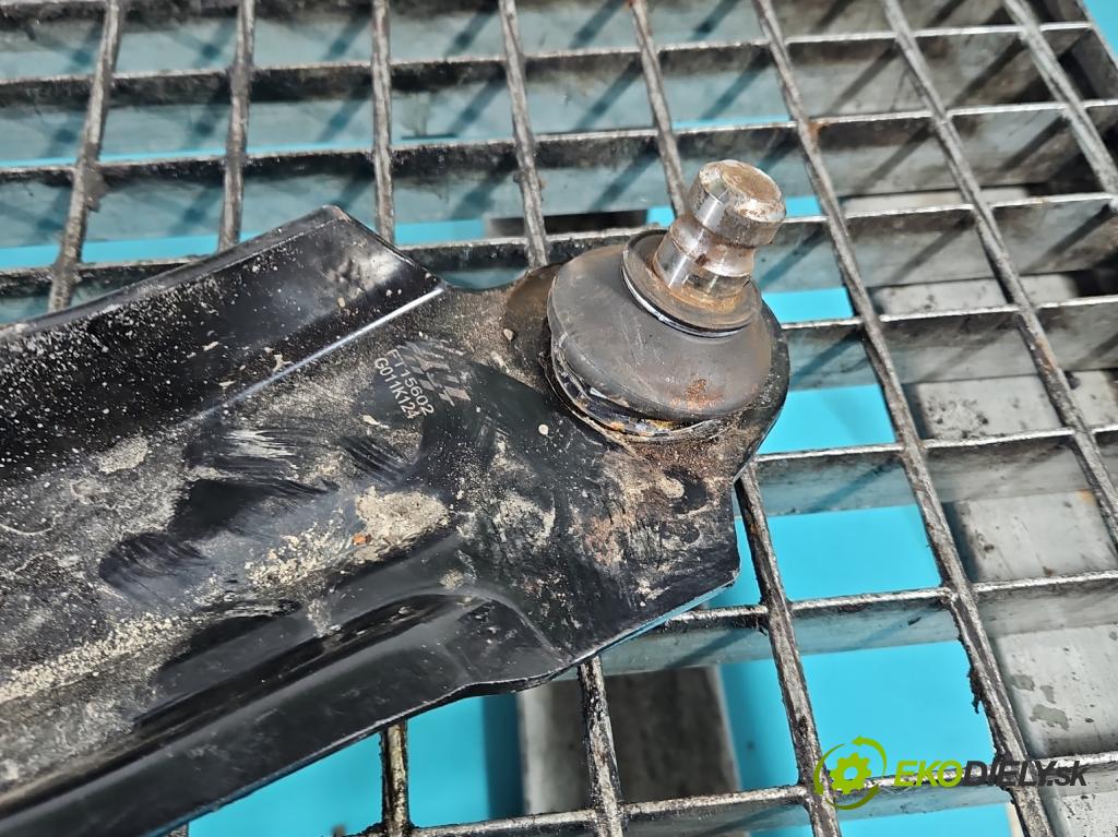 Renault Megane II 2003-2008 1.4 16V 98 hp manual 72 kW 1390 cm3 5- přední levý  (Klika dveří ostatní)