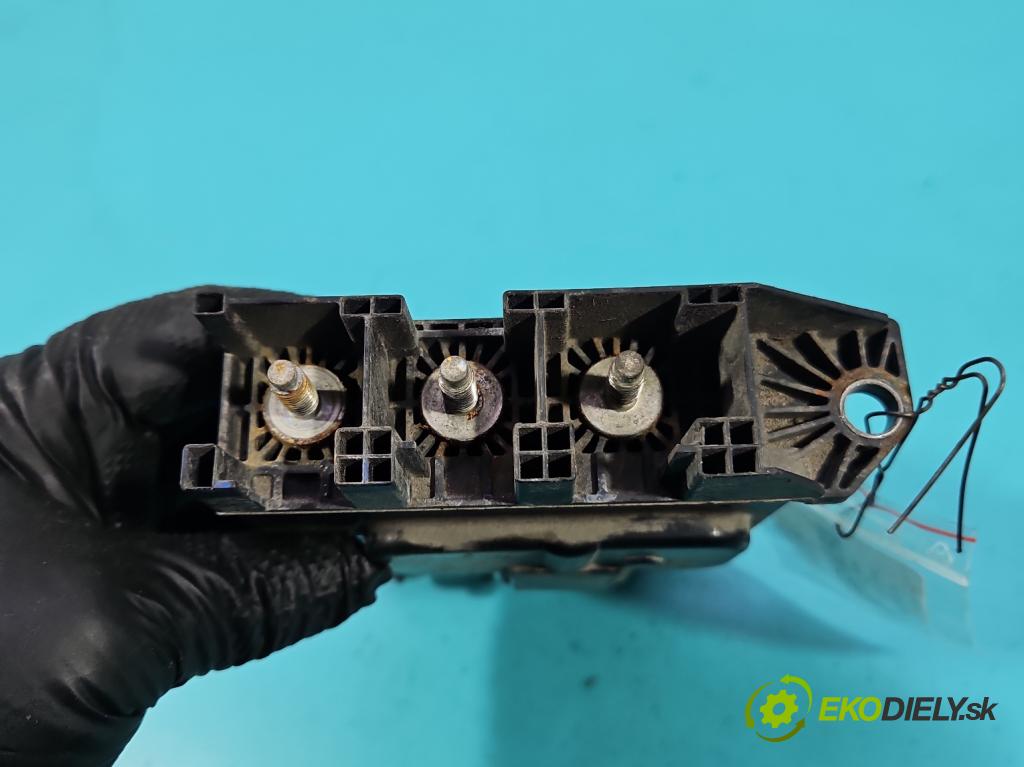 Renault Trafic III 2014 - 2.0 dci 120 HP manual 88 kW 1997 cm3 5- riadiaca jednotka ostatné 243501820R