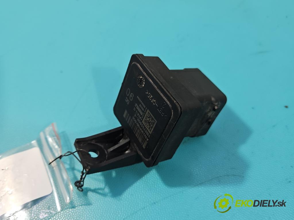 Renault Trafic III 2014 - 2.0 dci 120 HP manual 88 kW 1997 cm3 5- Relé: svíčky: zařicích: 110675590R (Relé)