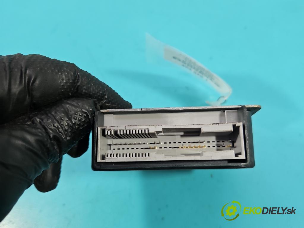 Renault Trafic III 2014 - 2.0 dci 120 HP manual 88 kW 1997 cm3 5- riadiaca jednotka vankúše: 985106142R