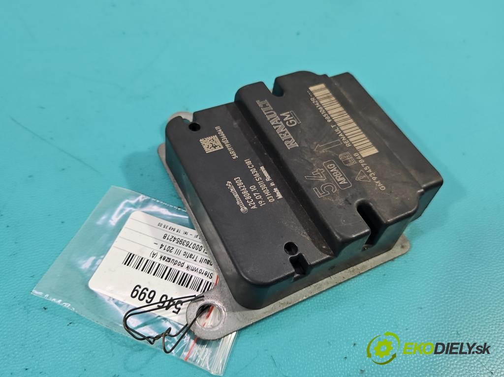 Renault Trafic III 2014 - 2.0 dci 120 HP manual 88 kW 1997 cm3 5- riadiaca jednotka vankúše: 985106142R