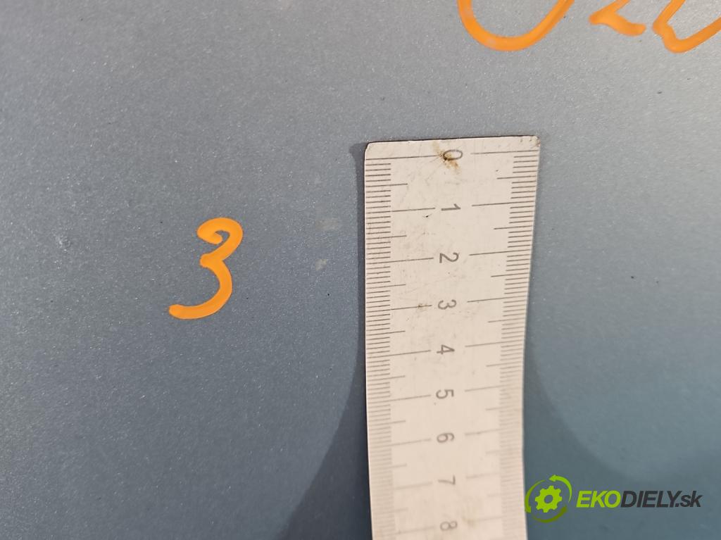 Peugeot 407 1.6 hdi 109 HP manual 80 kW 1560 cm3 4- dvere zadné ľavé (Kľučka dverí ostatné)